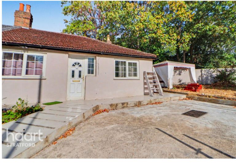 2 bedroom house for rent 
