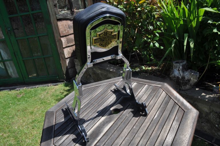 Harley Davidson Detachable backrest/sissy bar