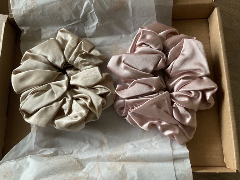Silkenberry Silk Scrunchies – Two Pack, New
