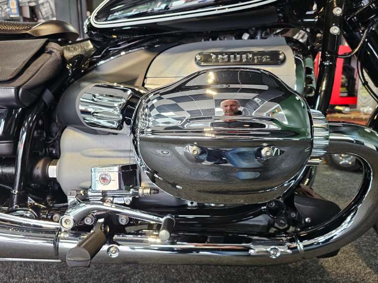 2021 BMW R 18 BOBBER 4,000 MILE'S 