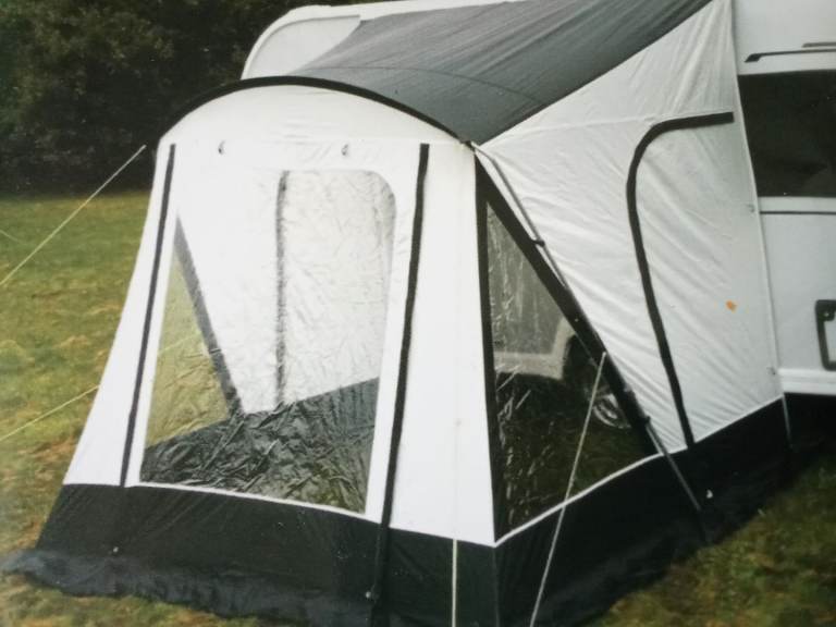Brand new Sunncamp Copia 260 porch awning