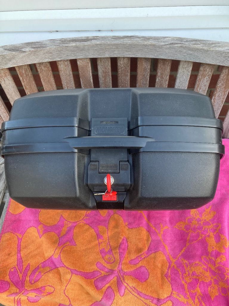   GIVI 41 ltr Case.