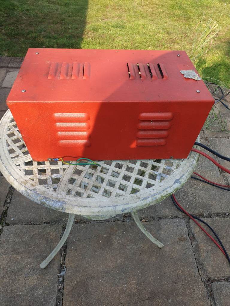 Inverter 12v 240v