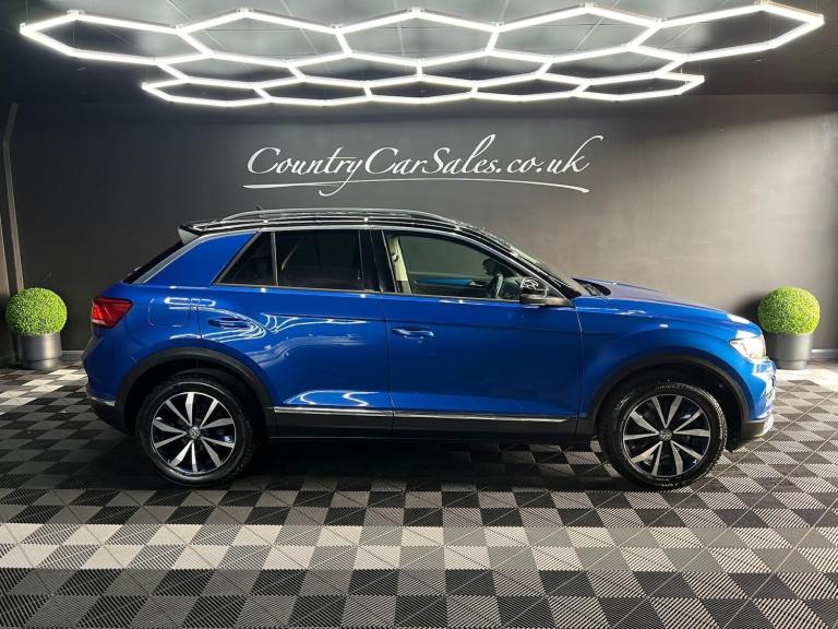 2019 Volkswagen T-Roc 1.5 TSI EVO Design Euro 6 (s/s) 5dr HATCHBACK Petrol Manual