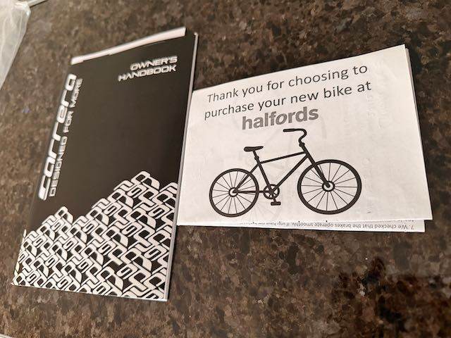 AS NEW-Carrera Crossfire 3 Mens Hybrid Bike (2x9 Shimano Altus) Dark Grey Medium Frame