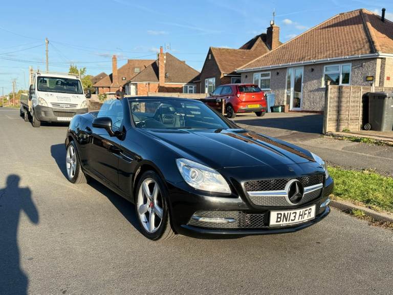 Mercedes SLK200 BlueEfficiency Convertible Petrol Manual-Long MOY-Excellent car