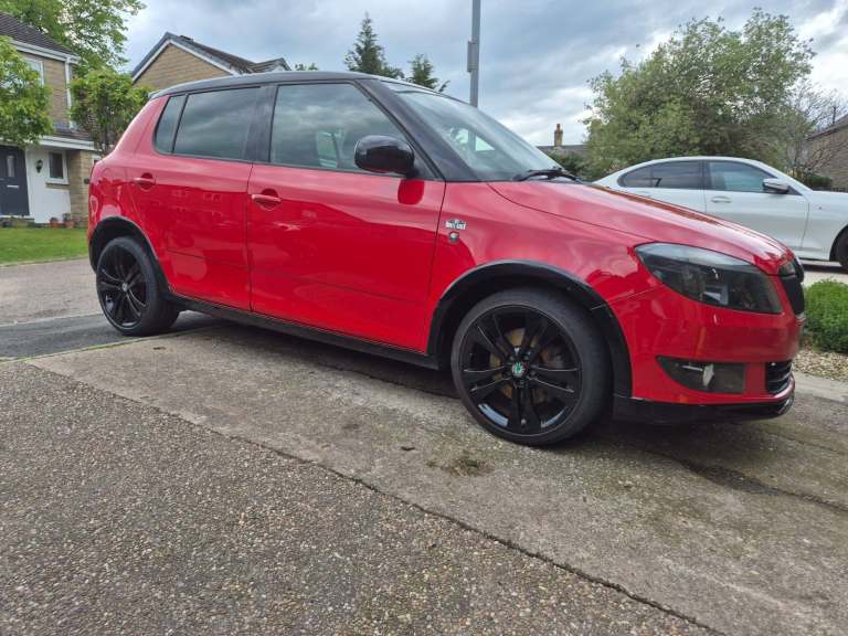 Skoda, FABIA, Hatchback, 2014, Manual, 1598 (cc), 5 doors