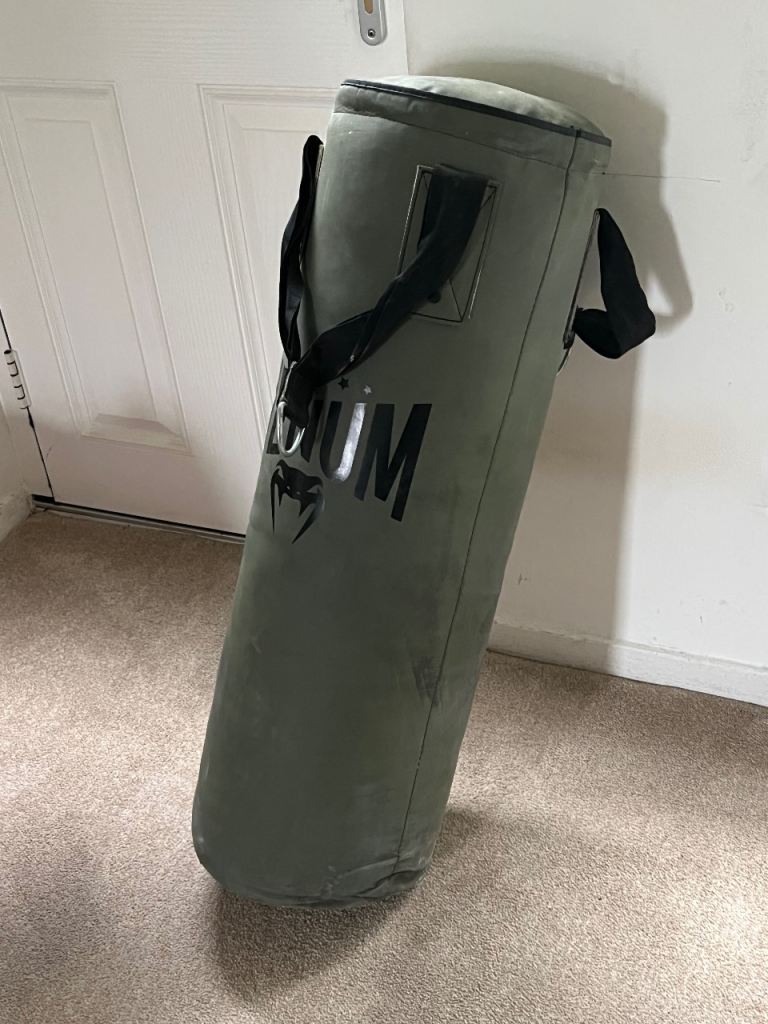 Venum Punch bag 