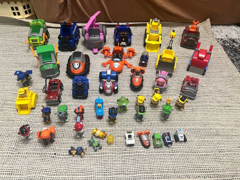 image for Paw patrol big bundle of toys vehicles and rescue dogs pups 