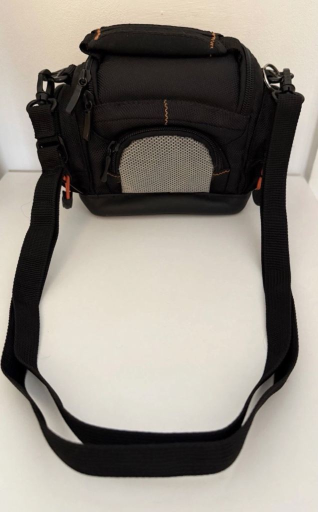 Vintage Retro Camera Bag (black) With Shoulder Strap In Excellent Condition