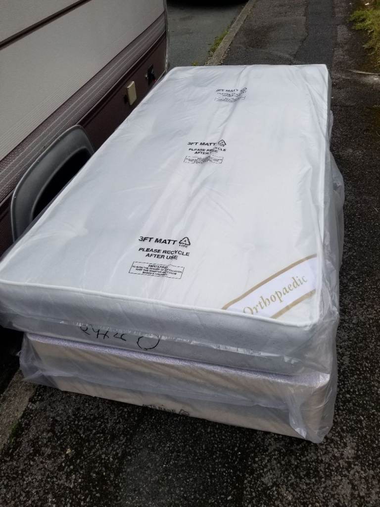 Quality   Brand New Comfy Mattress and base that splits in 2 FREE delivery 2 Available