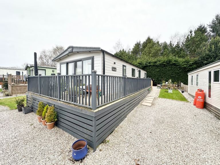 Reduced lodge for sale on 12 month park, full residential spec, pet friendly. Low site fees 