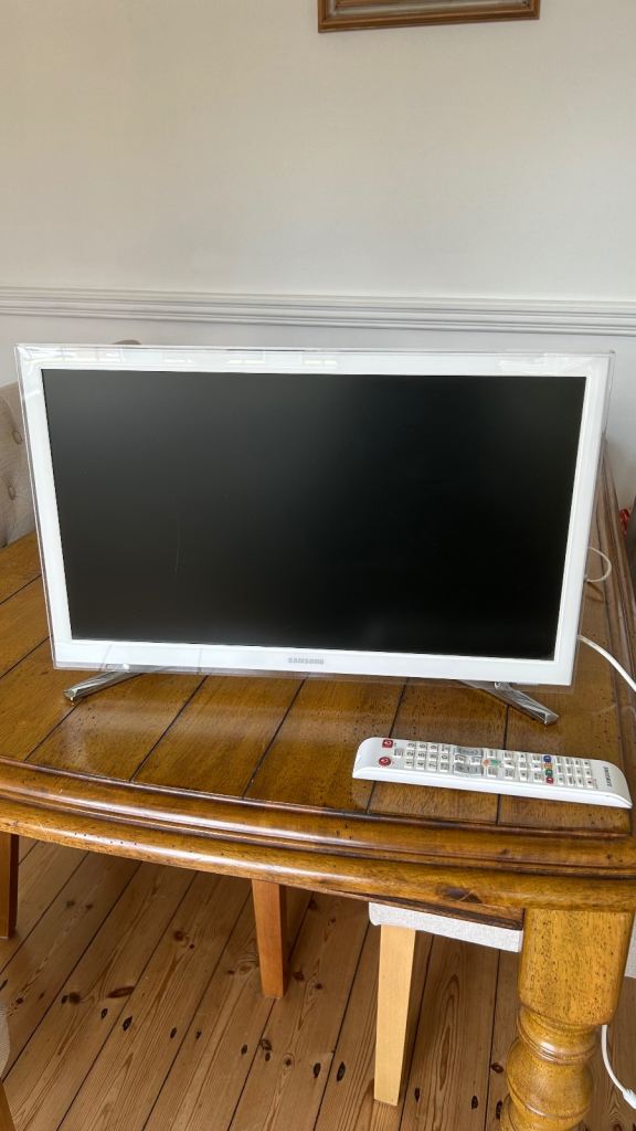 24 inch Samsung LCD Television 
