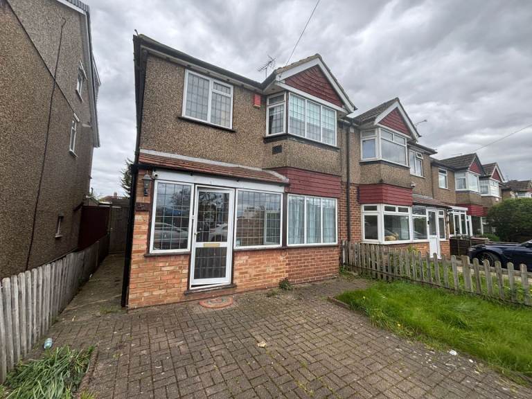 5 bedroom available fully HMO compliant 