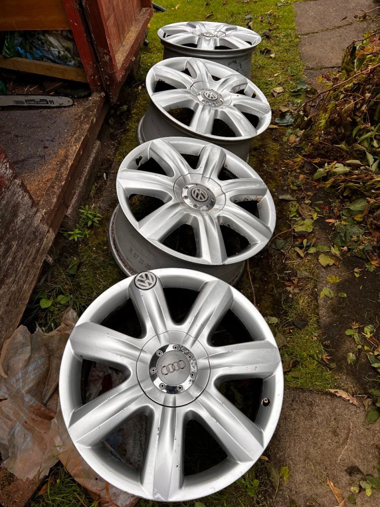 19inch alloys, will fit Touareg