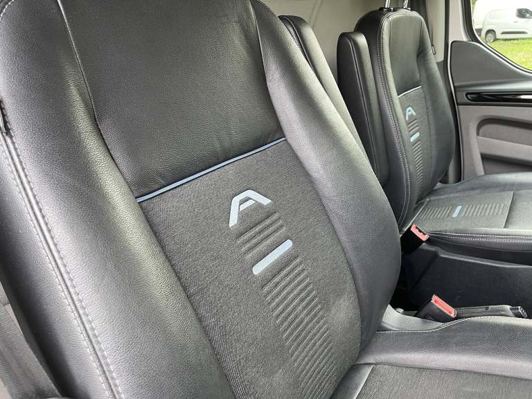 2021 Ford Transit Custom 2.0 EcoBlue 130ps Low Roof Active Van PANEL VAN DIESEL Manual