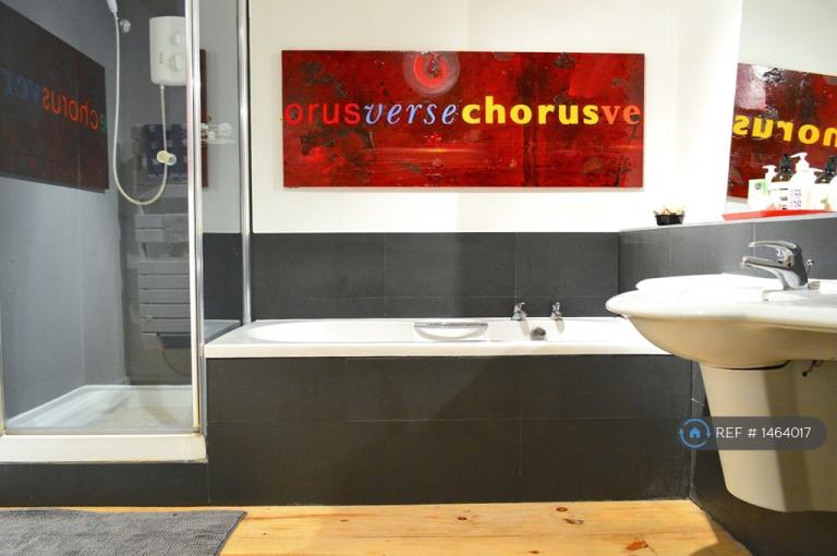 1 bedroom flat in Marshalsea Road, London, SE1 (1 bed) (#1464017)