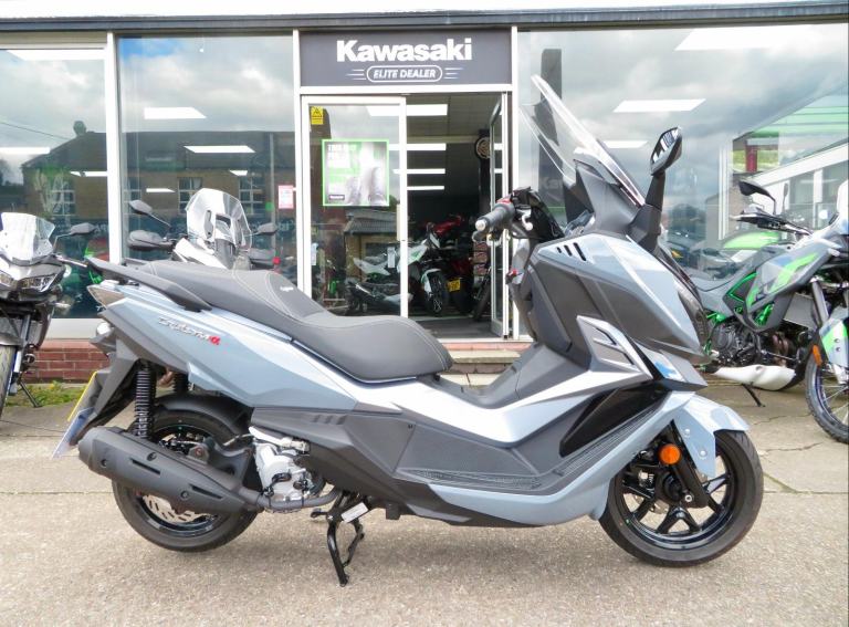 SYM CRUiSYM 125 E5 125cc SCOOTER