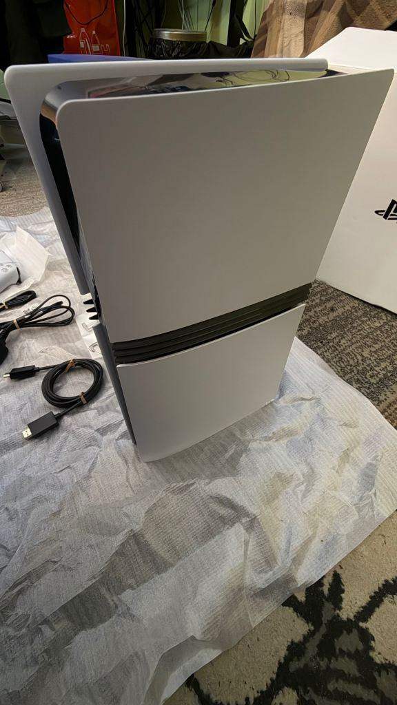 PlayStation 5 Pro 2tb – Like New