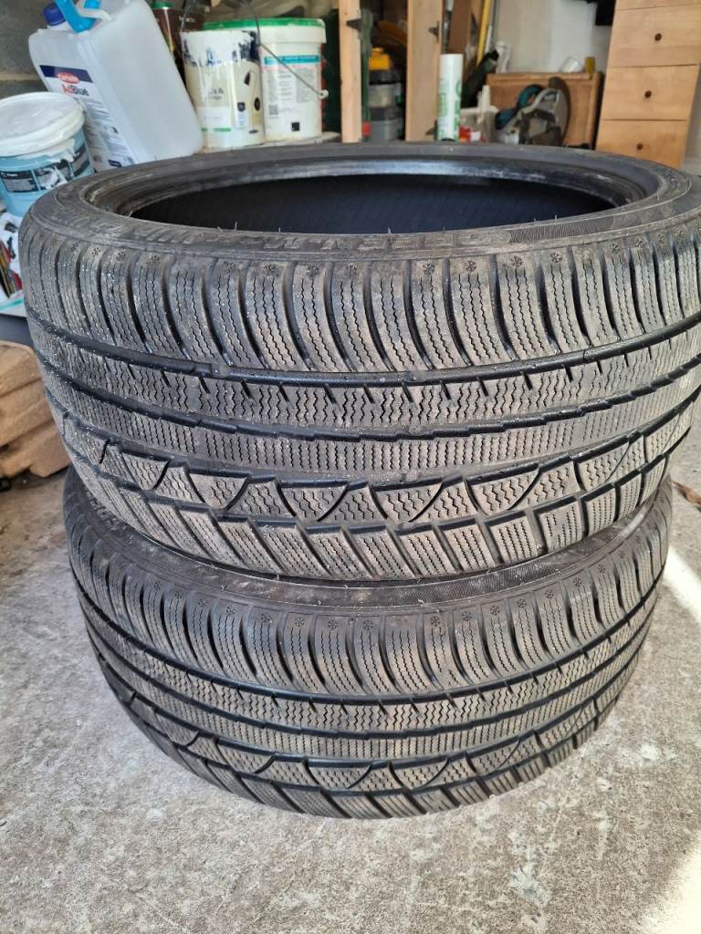 WINTER/ SNOW TYRES 