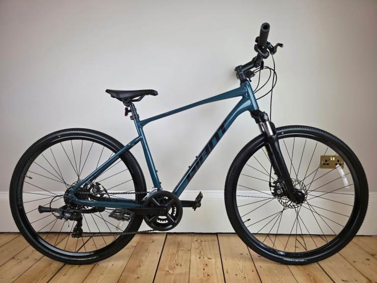 GIANT ROAM DISC 4 | 27.5" WHEEL | MOUNTAIN BIKE | HYBRID | TRAIL HYDRAULIC DISC BRAKES | MTB 