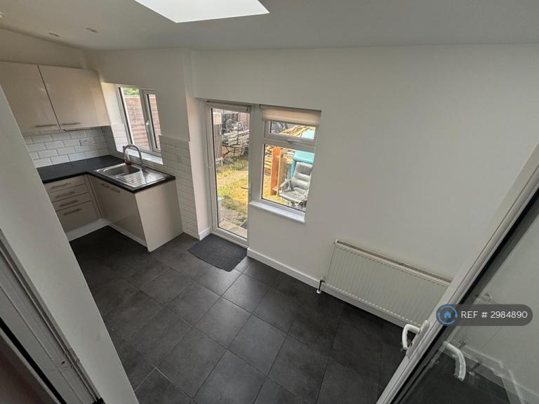 3 bedroom house in Great Northern Road, Dunstable, LU5 (3 bed) (#2984890)
