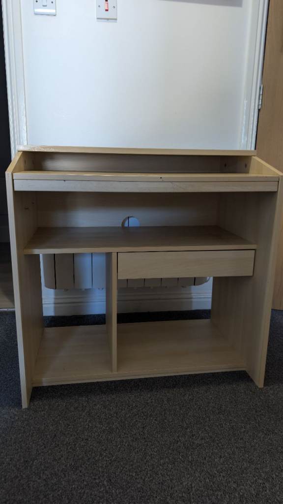 Free drawer desk