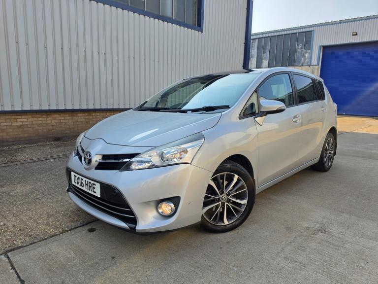 2016 Toyota Verso 1.6 D-4D Design 5dr MPV Diesel Manual