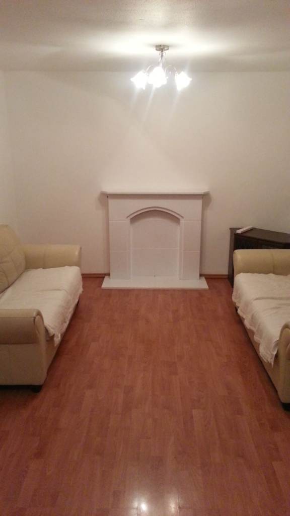 ROOMS TO LET IN SUTTON