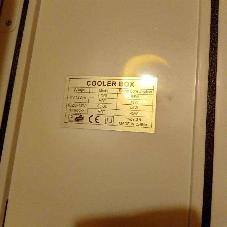 Mini fridge no booklet 15.00 pound cash pick up pontardawe 