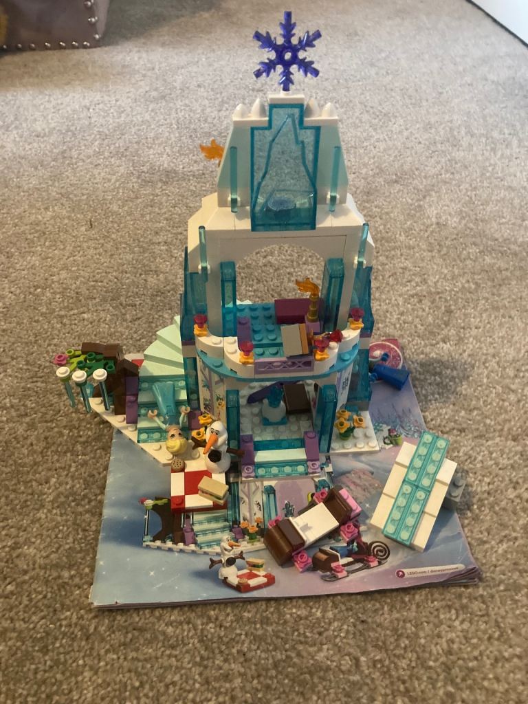 Lego Disney Princesses Elsa’s Sparkling Ice Castle