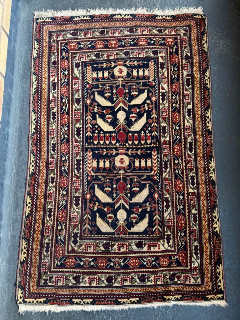 Vintage Handmade wool rug.  152 cm x 98 cm