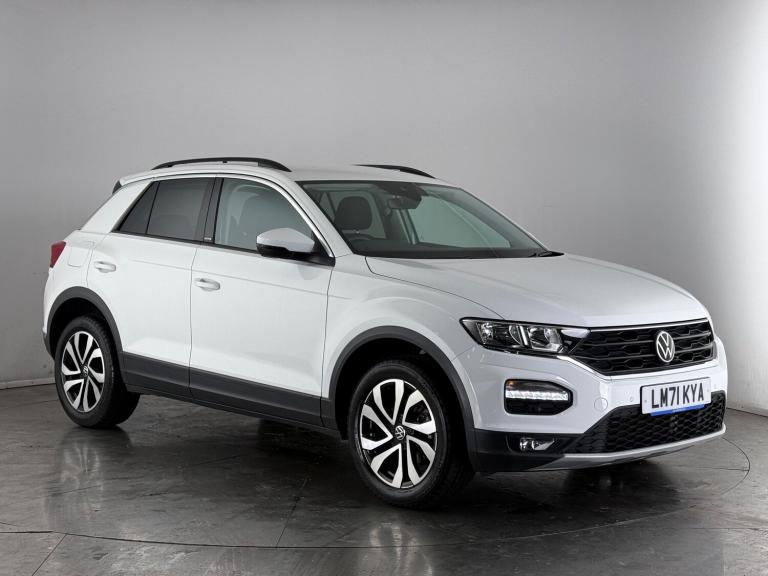 image for 2021 Volkswagen T-Roc 1.5 TSI EVO Active DSG Euro 6 (s/s) 5dr HATCHBACK Petrol Automatic