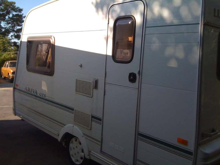 Lunar Ariva GTS 2EK 2003 2-Berth Lightweight Caravan Project + Starter Kit