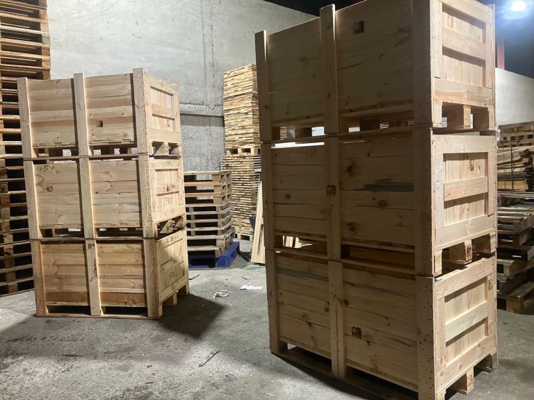 Wooden boxes 📦 1200x800mm ; 4x2,6ft ; Heigh 700mm 2,2ft 📦