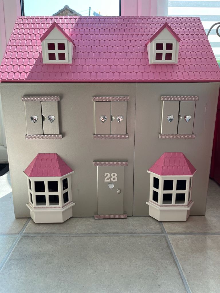 Wooden Dolls House Decorated Inside & Furnished
