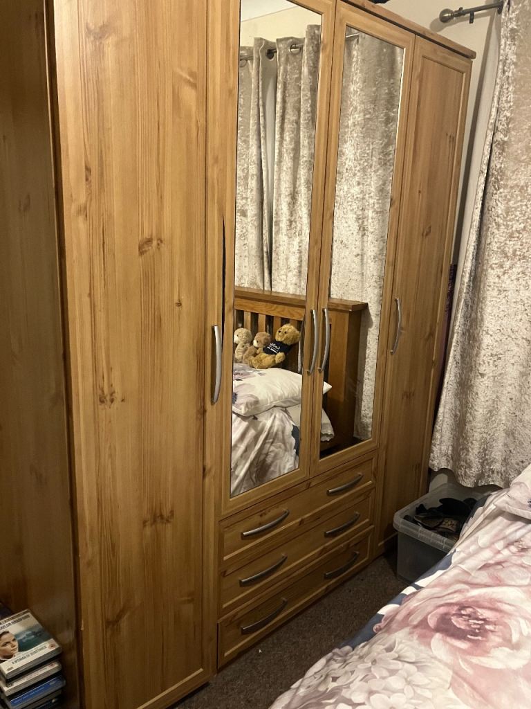 Free wardrobe and chest drawers
