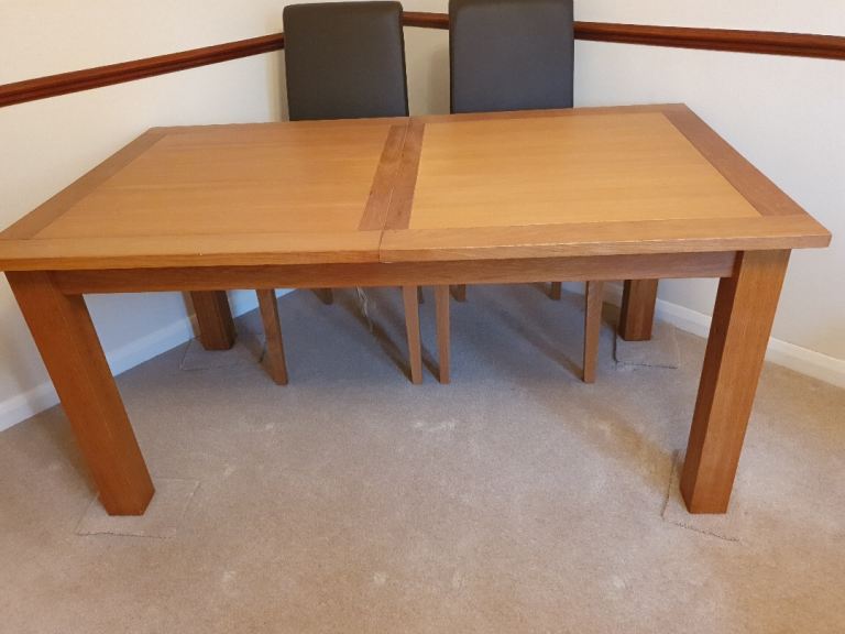Next Solid Oak Large "Cambridge" Extending Dining Table