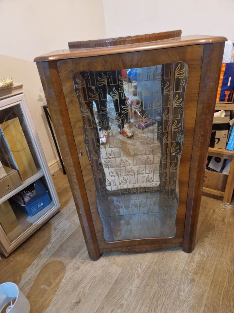 Beautiful cabinet.