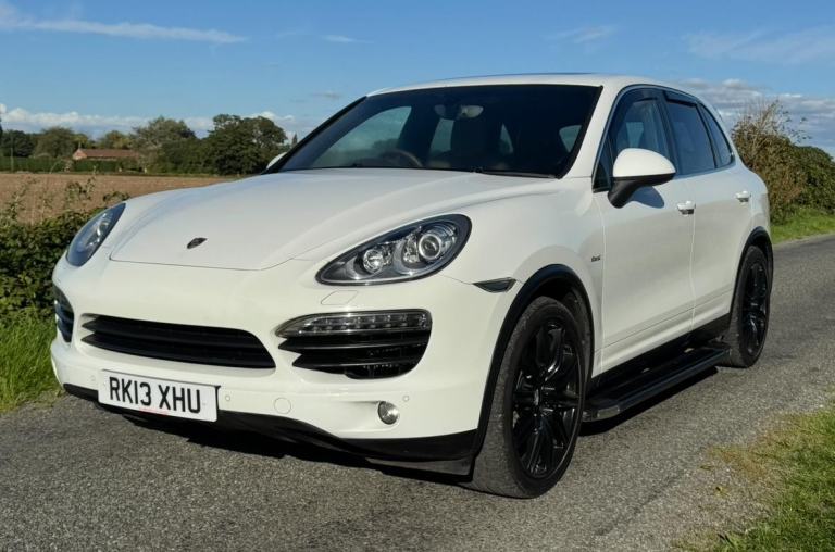 2013 PORSCHE CAYENNE 4.2 V8 DIESEL FULL MOT GREAT S/HISTORY STUNNING RARE CAR!