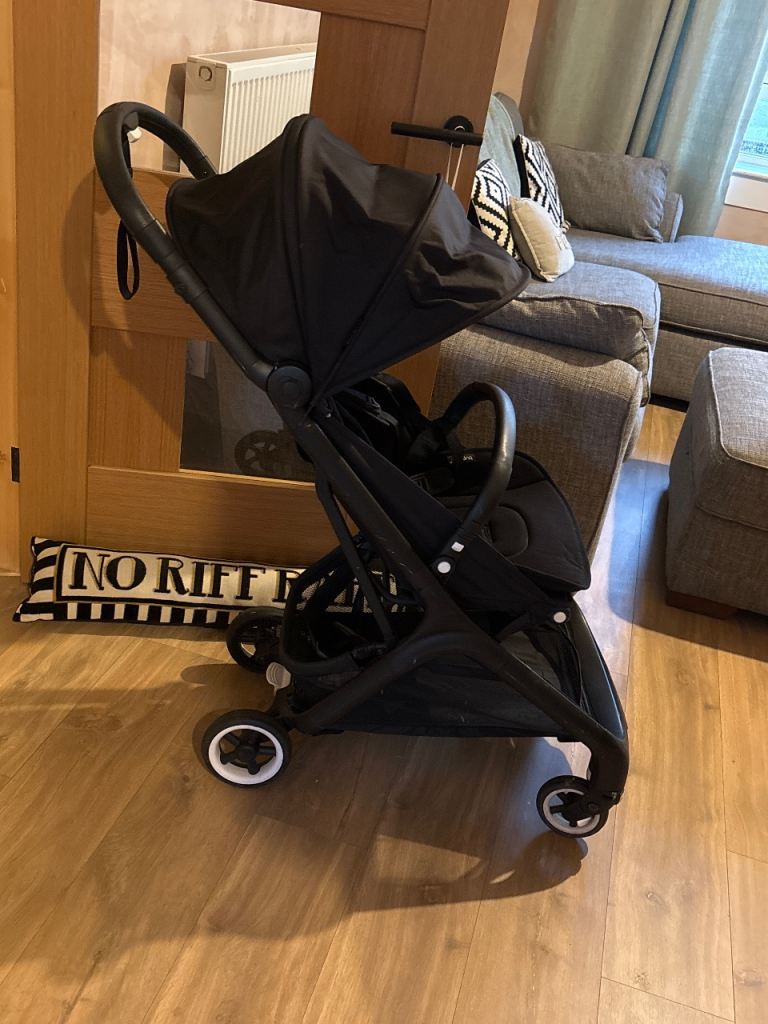 Bugaboo Butterfly Black with accessories 
