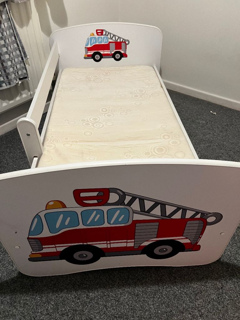 Fire trucks kid bed