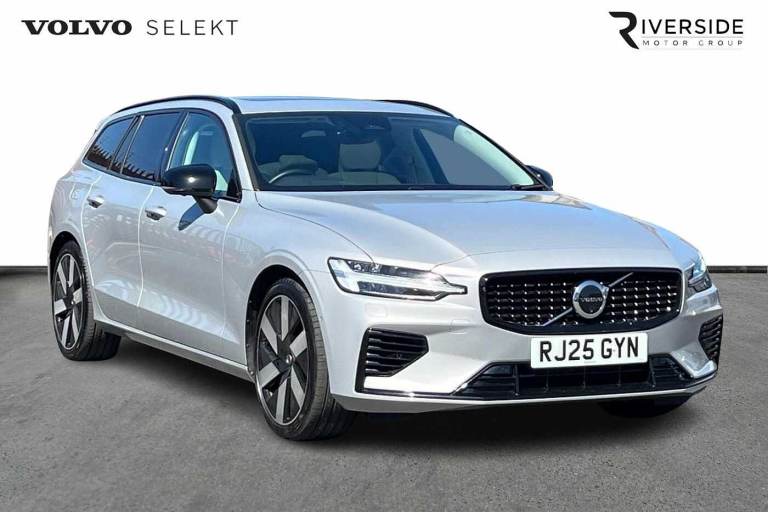 2025 Volvo V60 Ultra, T8 AWD Plug-in hybrid, Electric/Petrol, Dark Estate Petrol Parallel PHEV Au...