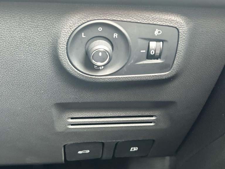 2023 MG MG ZS 1.0 T-GDI Exclusive SUV 5dr Petrol Auto Euro 6 (111 ps) SUV PETROL Automatic