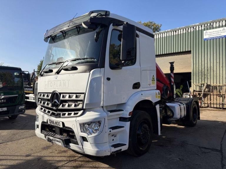 2016 MERCEDES AROCS 2648 4X2 TRACTOR UNIT C/W CRANE