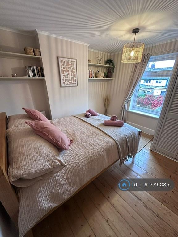 2 bedroom house in Union Street, Cheltenham, GL52 (2 bed) (#2716086)