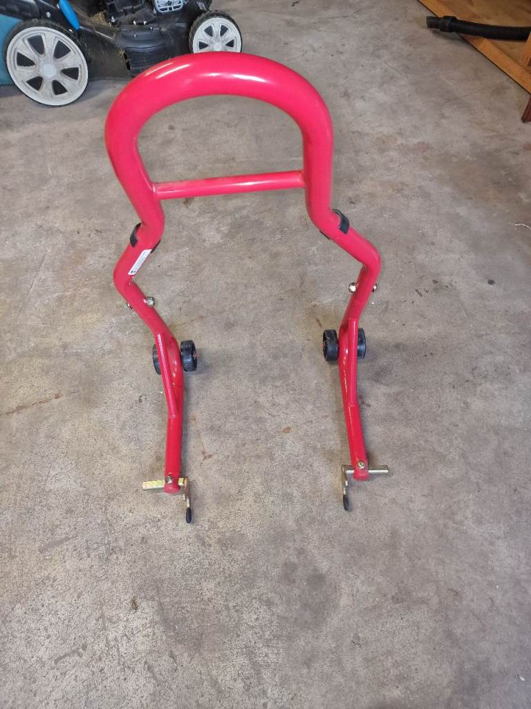 Red Paddock stand