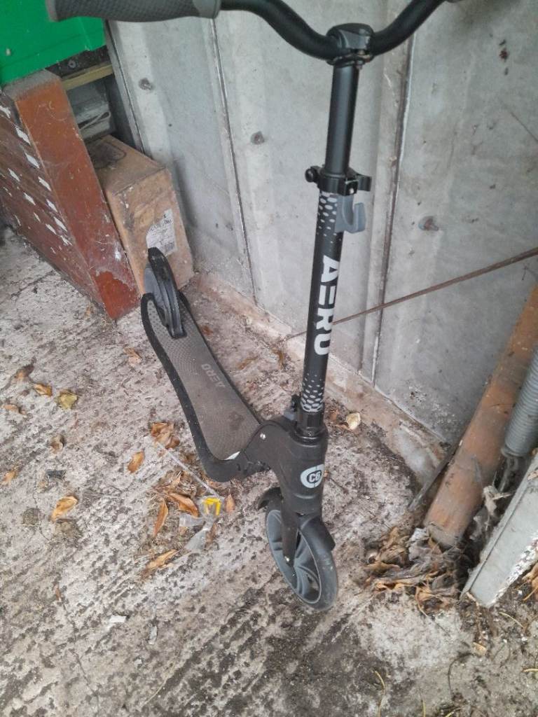 Aero Adult Kick Scooter