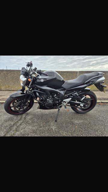 Yamaha FZ6 600S2// LOW MILES