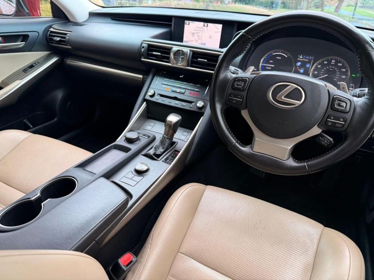 2018 Lexus IS 2.5 300h Advance E-CVT Euro 6 (s/s) 4dr SALOON Petrol/Electric Hybrid Automatic